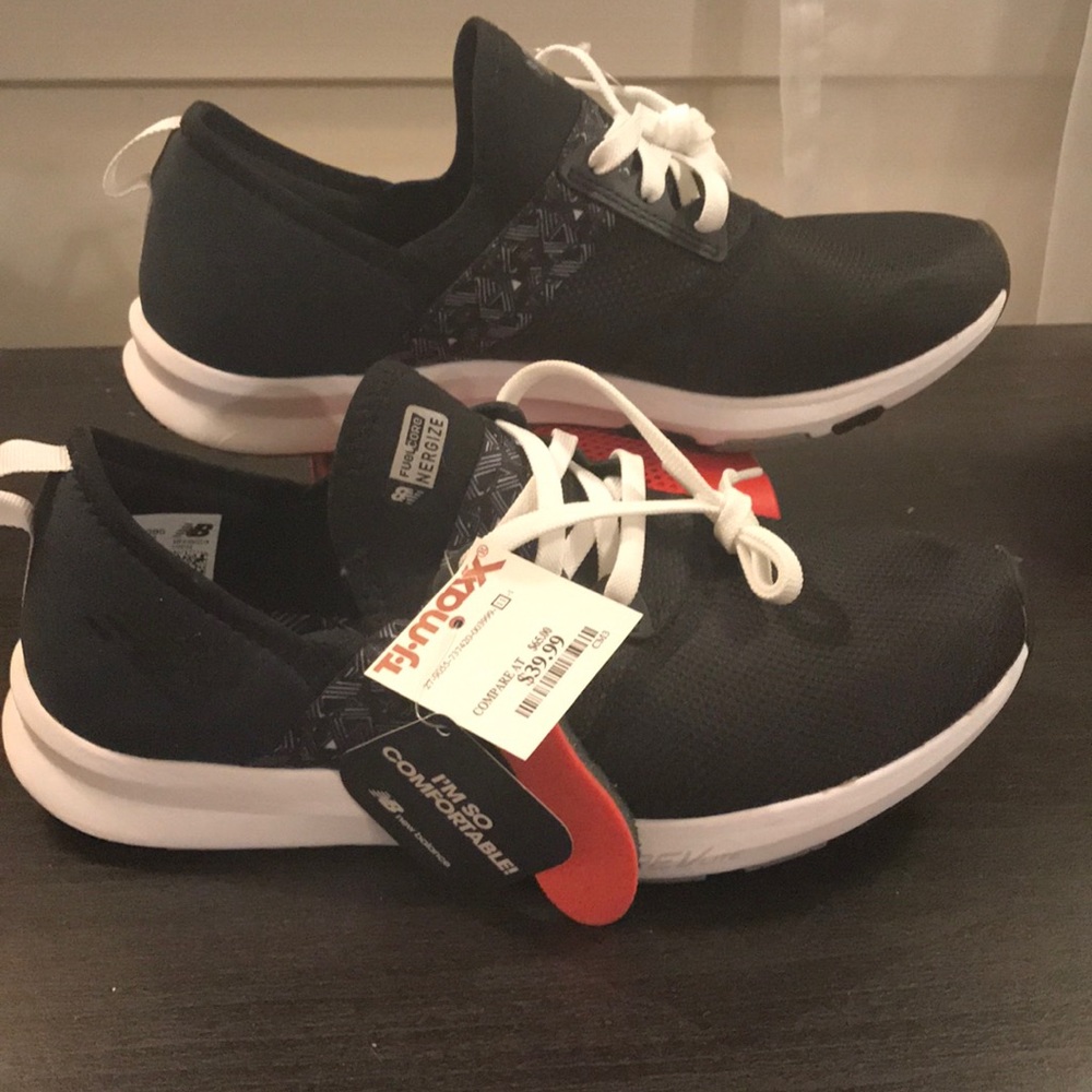 Lightweight sneakers